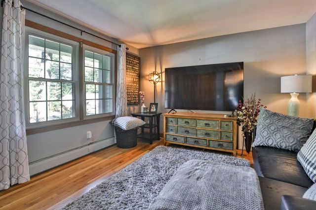 14 Birch Hill Drive, Nashua, NH 03063