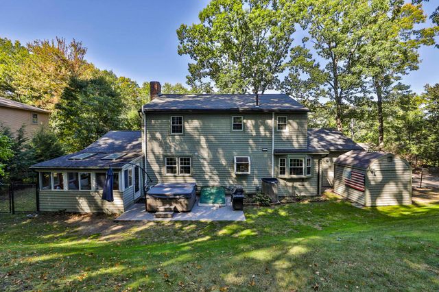 14 Birch Hill Drive, Nashua, NH 03063
