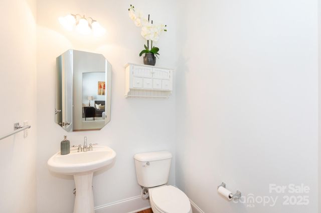 5104 Mesa Verde Road, Charlotte, NC 28277