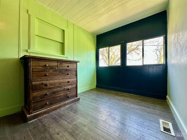 319 Poplar Street, Clarkston, WA 99403