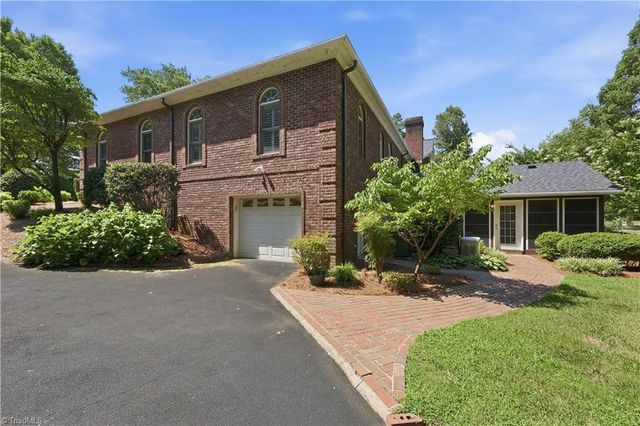 527 Nassau Trail, Asheboro, NC 27205