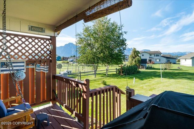 884 S Idaho Peak Circle, Palmer, AK 99645