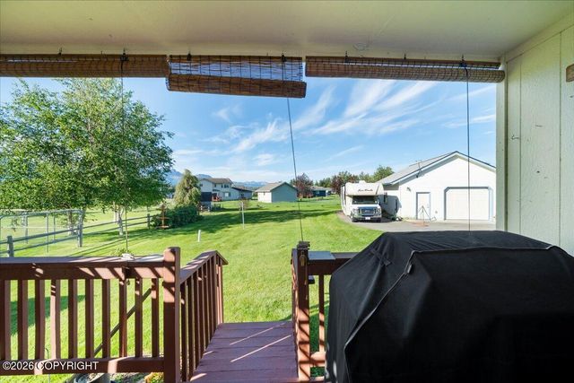 884 S Idaho Peak Circle, Palmer, AK 99645