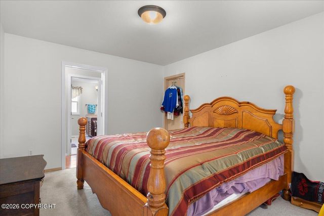 884 S Idaho Peak Circle, Palmer, AK 99645