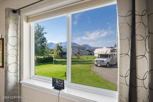 884 S Idaho Peak Circle, Palmer, AK 99645