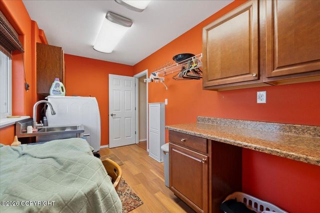 884 S Idaho Peak Circle, Palmer, AK 99645