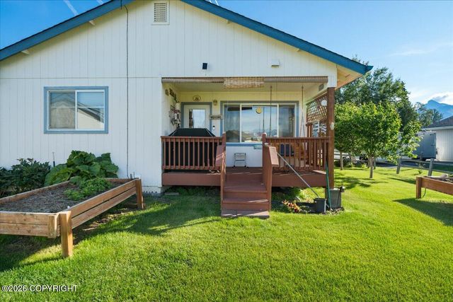 884 S Idaho Peak Circle, Palmer, AK 99645