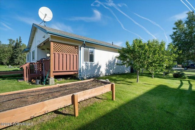 884 S Idaho Peak Circle, Palmer, AK 99645