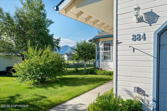 884 S Idaho Peak Circle, Palmer, AK 99645