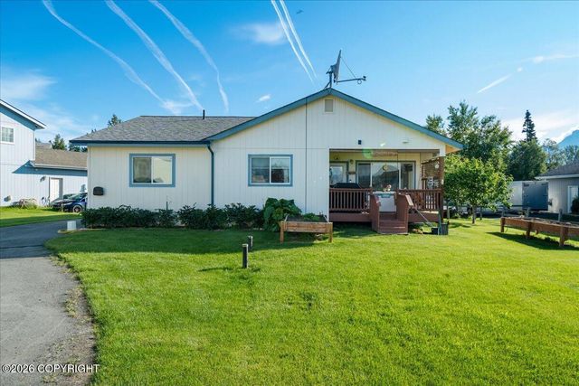 884 S Idaho Peak Circle, Palmer, AK 99645