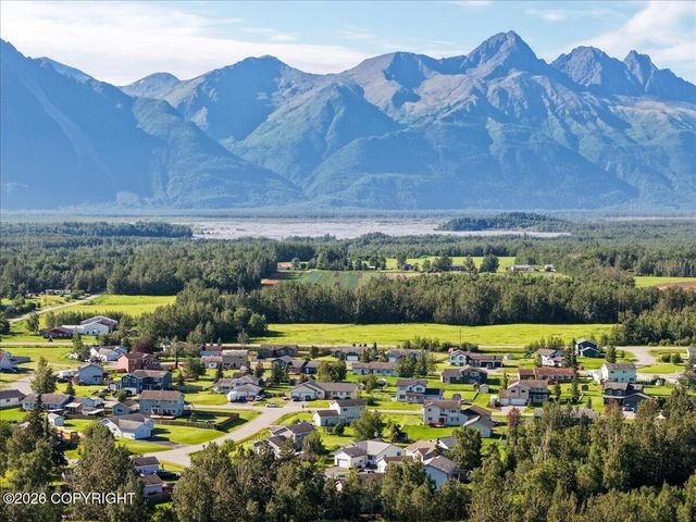 884 S Idaho Peak Circle, Palmer, AK 99645