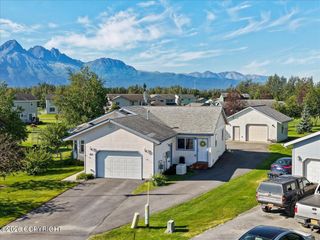884 S Idaho Peak Circle, Palmer, AK 99645
