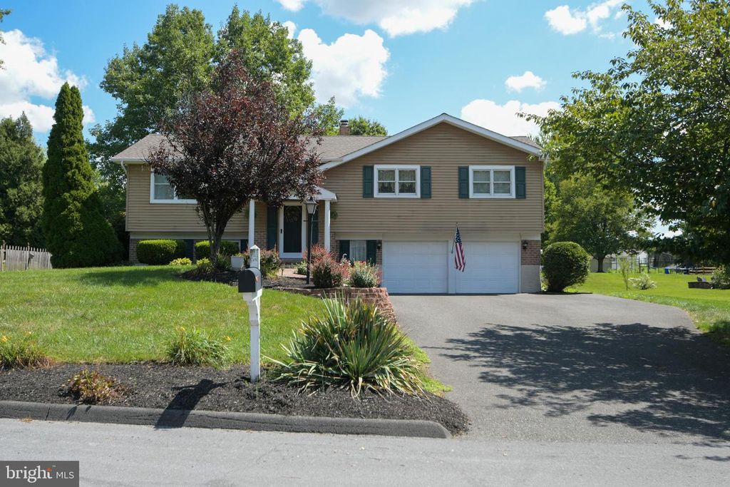 126 SURREY LN, HARLEYSVILLE, PA 19438 — photo 5