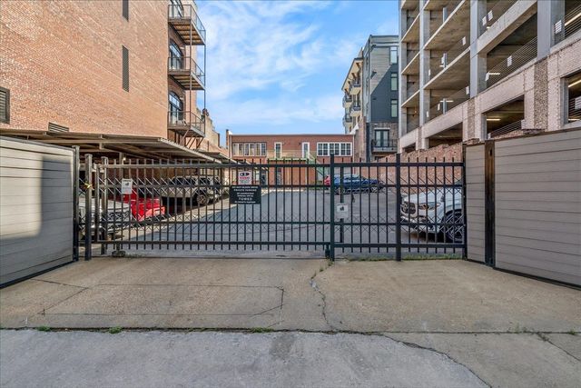 262 Wagner Pl Apt 302, Memphis, TN 38103
