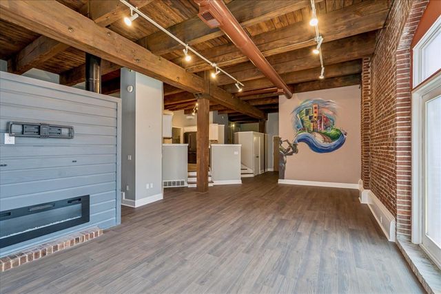 262 Wagner Pl Apt 302, Memphis, TN 38103