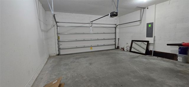 15660 MERLIN AVENUE, Mascotte, FL 34753