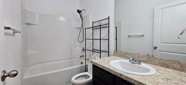 15660 MERLIN AVENUE, Mascotte, FL 34753