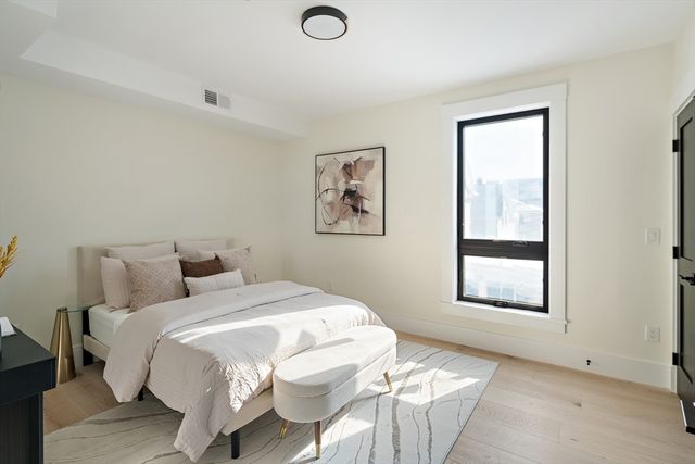 17 Holmes Street 101, Quincy, MA 02171