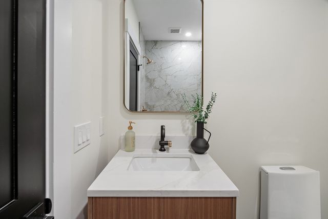 17 Holmes Street 101, Quincy, MA 02171