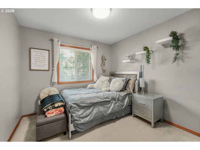 14955 Sw EMERALD Ct, Beaverton, OR 97007