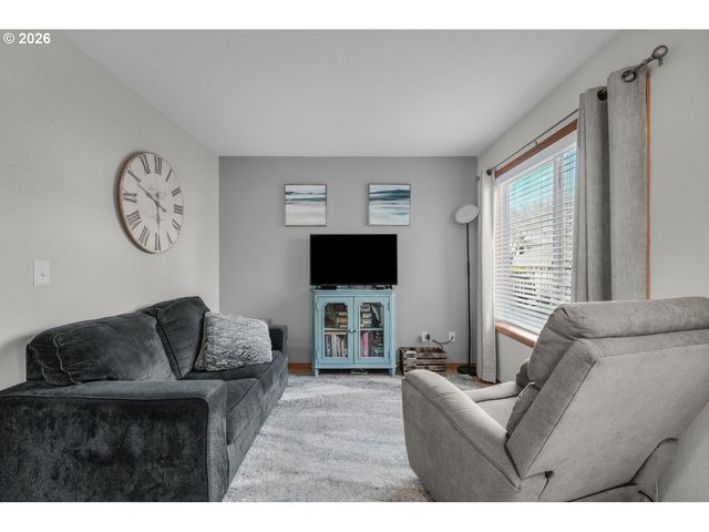 14955 Sw EMERALD Ct, Beaverton, OR 97007