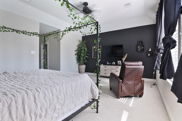 712 Pinemont Canyon Lane, Houston, TX 77018