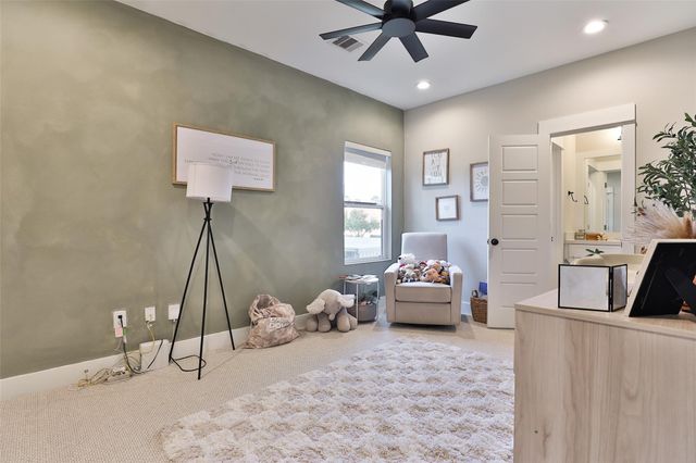 712 Pinemont Canyon Lane, Houston, TX 77018