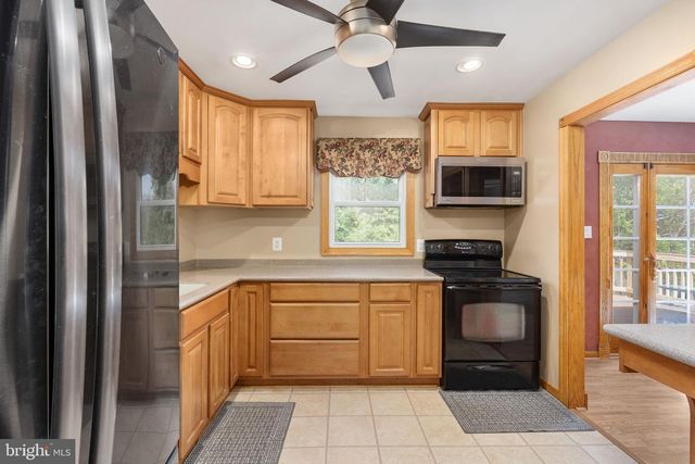 13737 LANGSTONE DR, Woodbridge, VA 22193