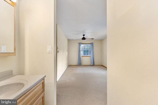 13737 LANGSTONE DR, Woodbridge, VA 22193