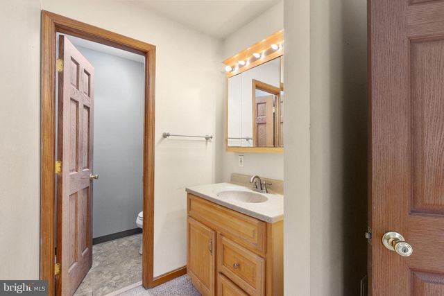 13737 LANGSTONE DR, Woodbridge, VA 22193