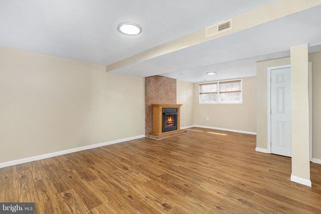 13737 LANGSTONE DR, Woodbridge, VA 22193