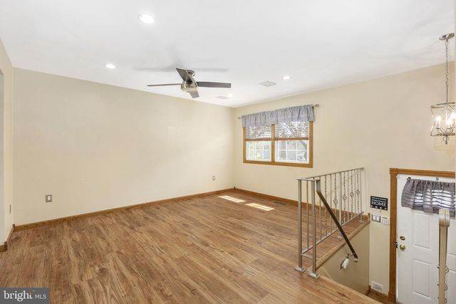 13737 LANGSTONE DR, Woodbridge, VA 22193
