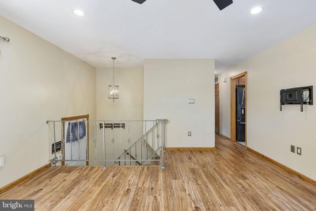 13737 LANGSTONE DR, Woodbridge, VA 22193
