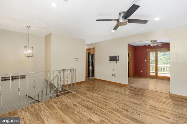 13737 LANGSTONE DR, Woodbridge, VA 22193