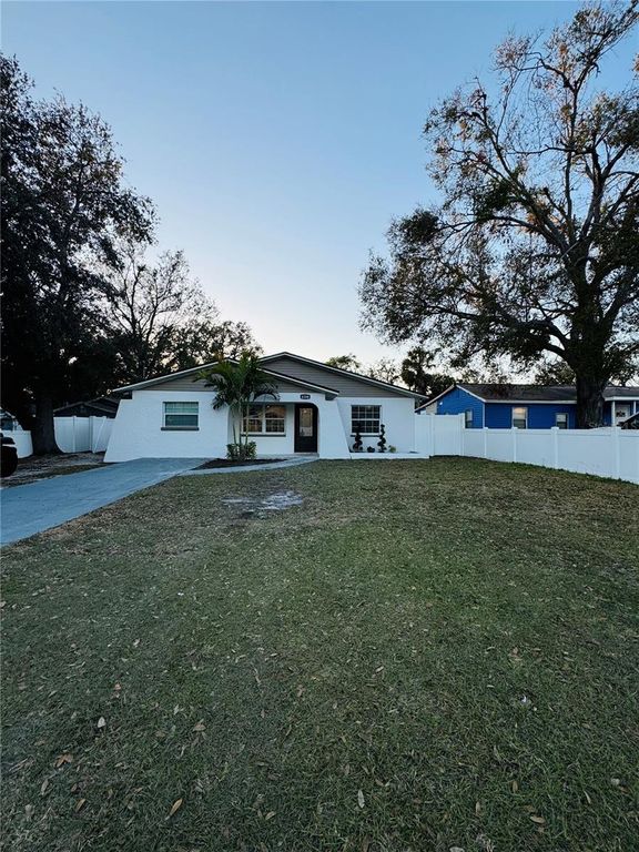 4208 N HUBERT AVENUE, Tampa, FL 33614