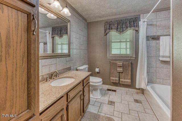 389 Jenkins Hollow Road, Elizabethton, TN 37643