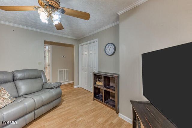 389 Jenkins Hollow Road, Elizabethton, TN 37643