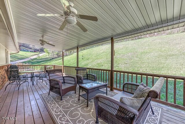 389 Jenkins Hollow Road, Elizabethton, TN 37643