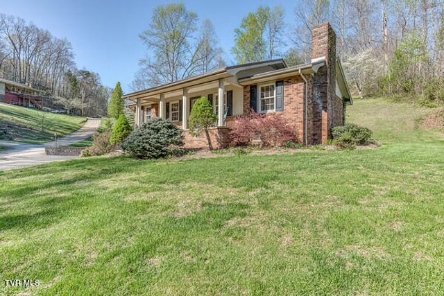 389 Jenkins Hollow Road, Elizabethton, TN 37643
