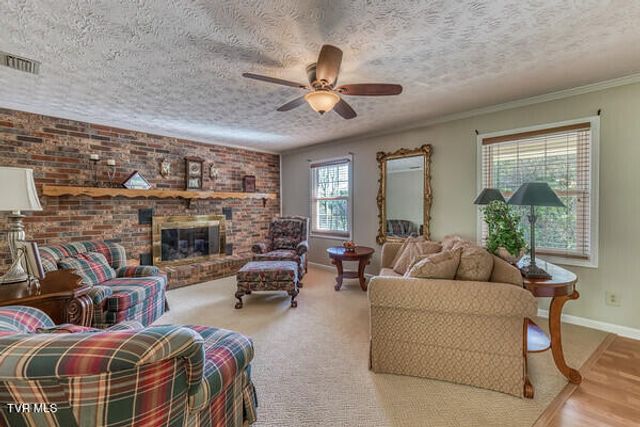 389 Jenkins Hollow Road, Elizabethton, TN 37643