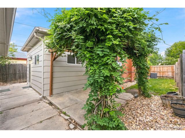 3309 W 26th Ave, Denver, CO 80211