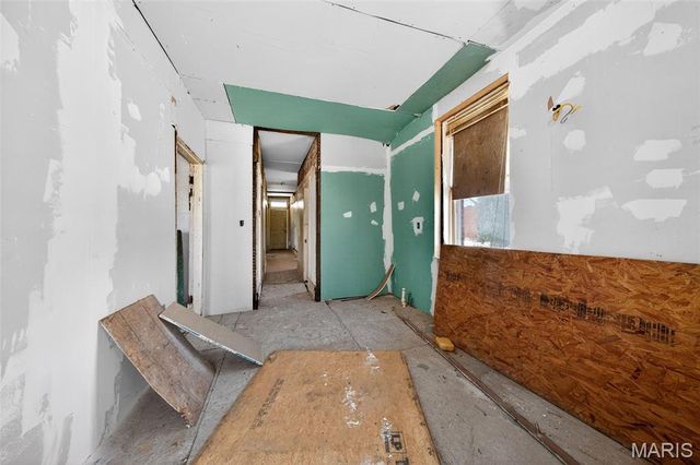 5615 Theodosia Avenue, St Louis, MO 63112