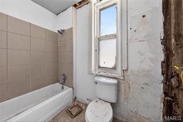 5615 Theodosia Avenue, St Louis, MO 63112