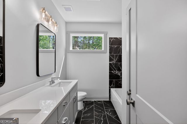 755 Crews Road, Carrollton, GA 30116