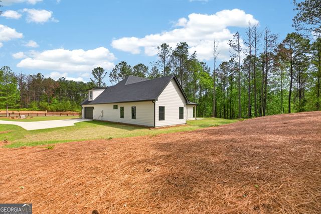 755 Crews Road, Carrollton, GA 30116