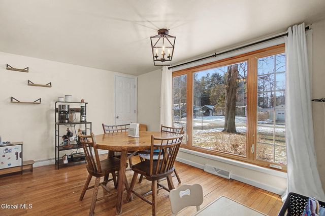11 Cherry Lane, Guilderland, NY 12084