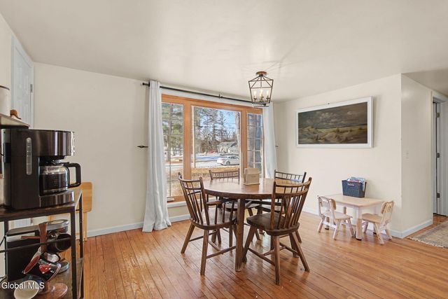 11 Cherry Lane, Guilderland, NY 12084