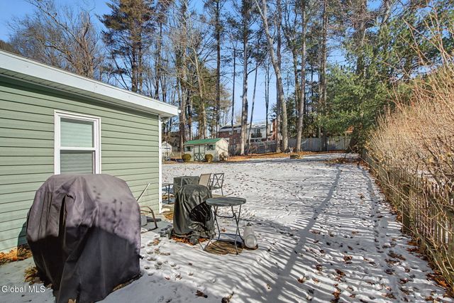 11 Cherry Lane, Guilderland, NY 12084