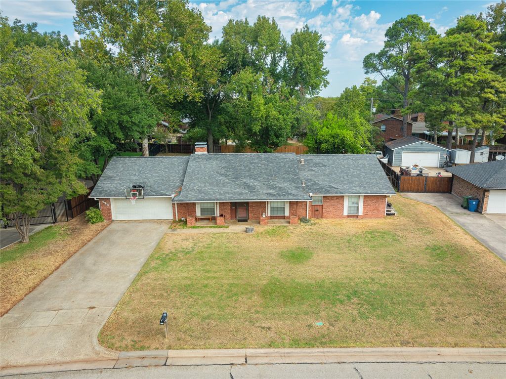 528 Marcus Drive, Lewisville, TX 75057 — exterior