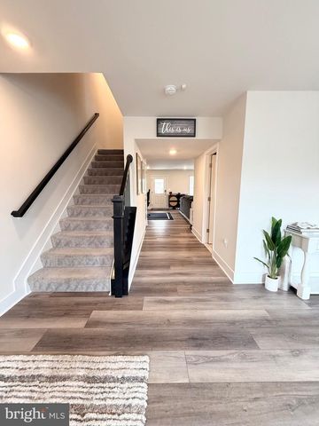 11470 SAINT LUKE DR, White Plains, MD 20695